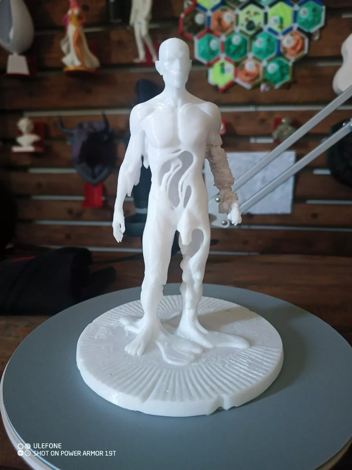 Hollow Body - Biomechanical Humanoid Miniature 3D print model