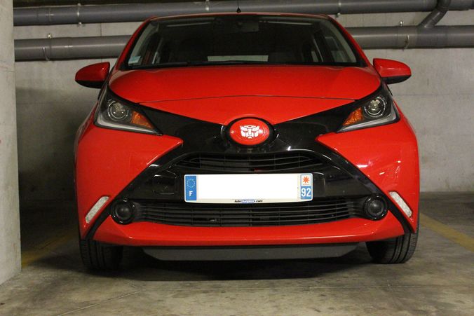 aygo 2 toyota emblem with autobot theme 3D print model
