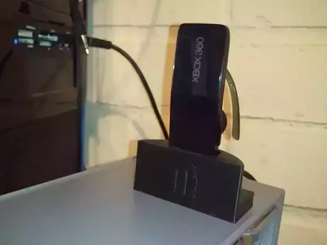 Xbox 360 Bluetooth Wireless Headset Charging Dock Free 3D print model