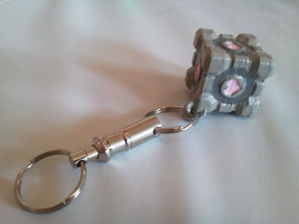 Companion Cube Keychain Free 3D print model