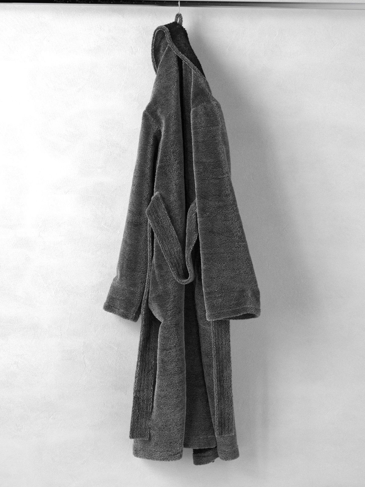 Hanging Bathrobes 3D model_1