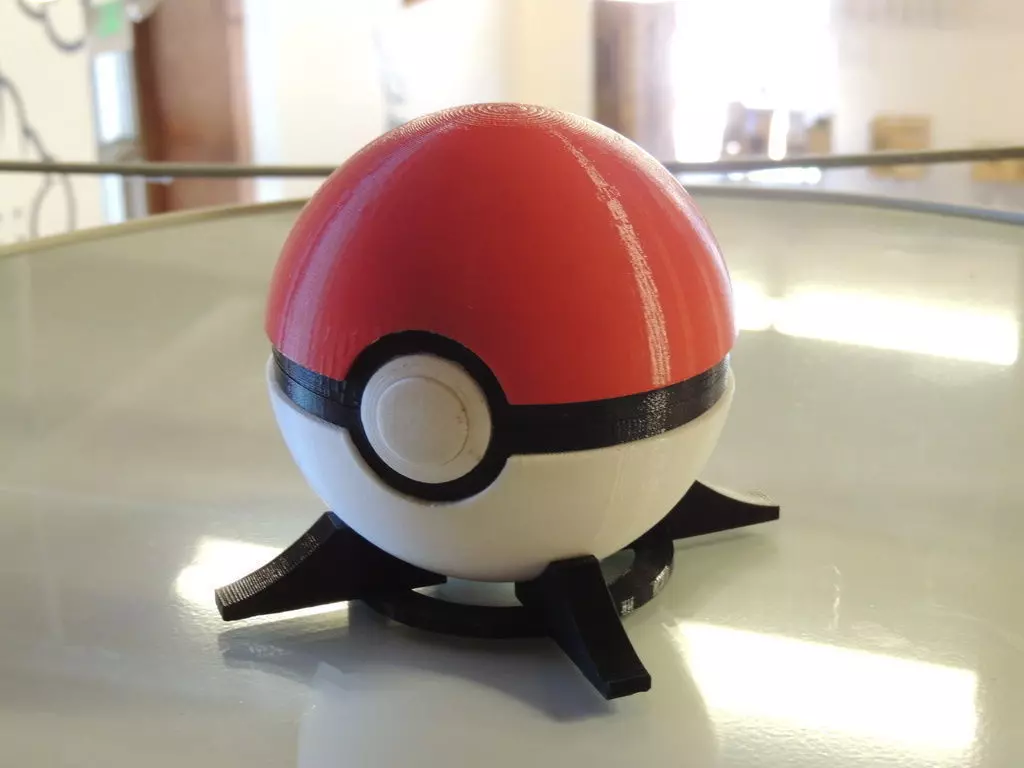 Pokeball with button-release lid Free 3D print model_0