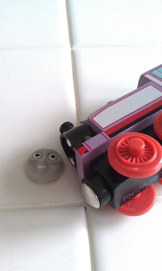 Violet the Train - Custom Train Faces Free 3D print model_1