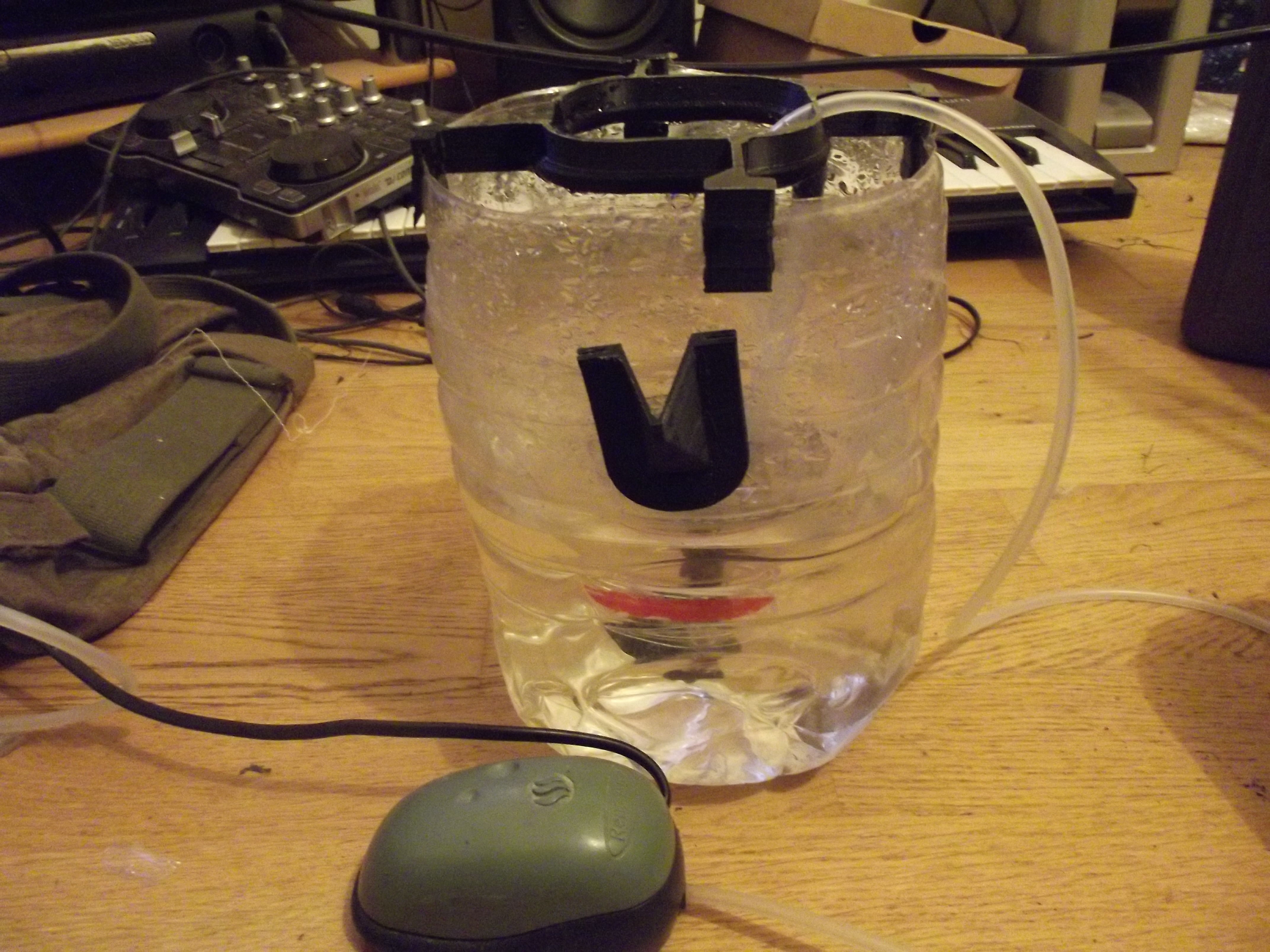 Mini hydro garden recycled 3D print model_3