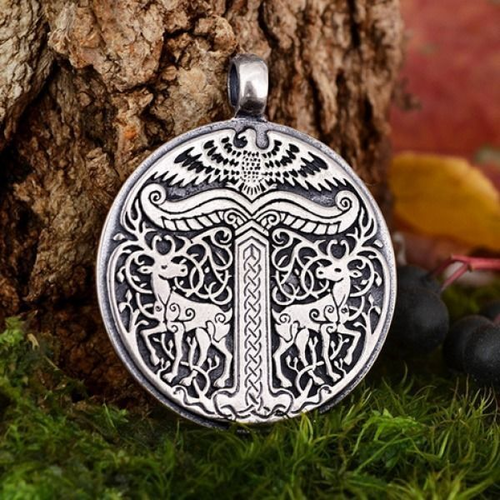 Irminsul pendant with ornate design 3D print model