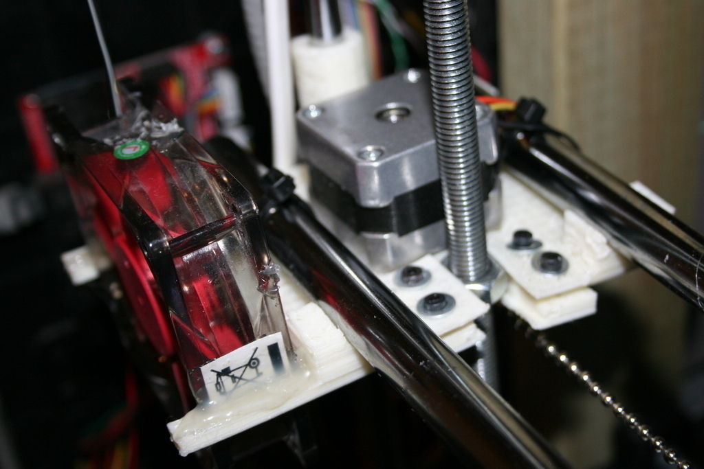 MakeRap candle on table Free 3D print model_7