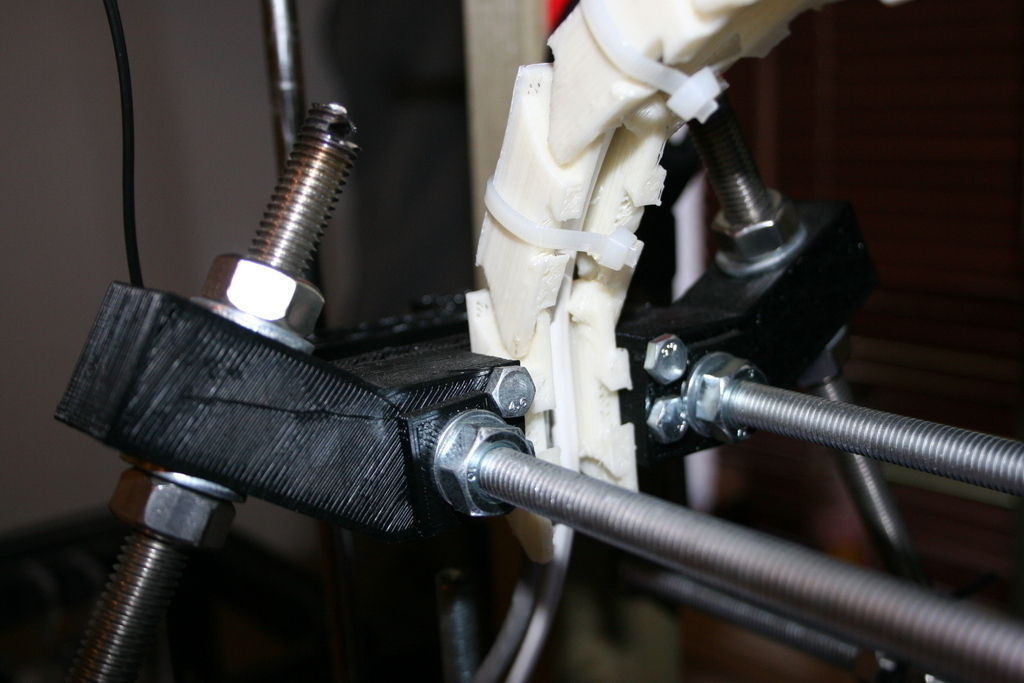 MakeRap candle on table Free 3D print model_9