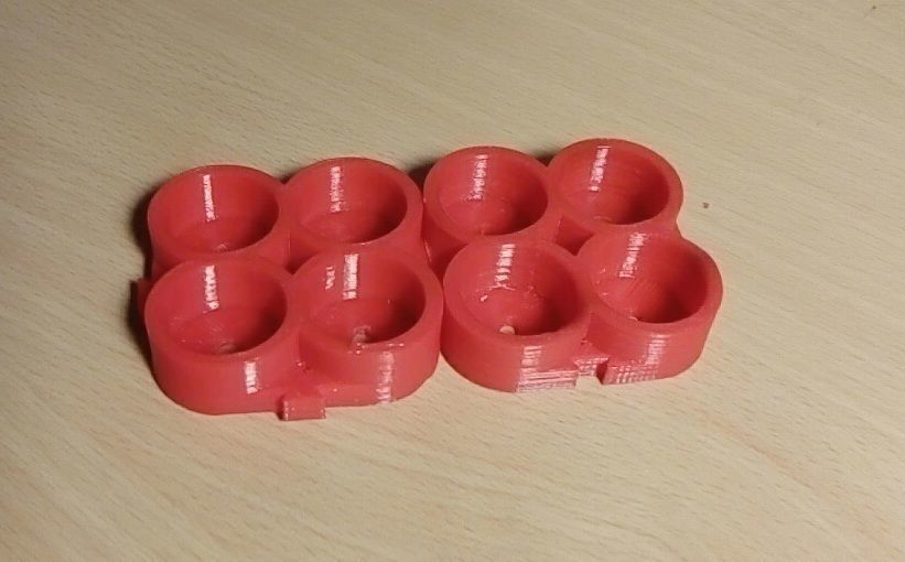 solderless modulable 18650 Battery holder for 4 batteries  3D print model_3