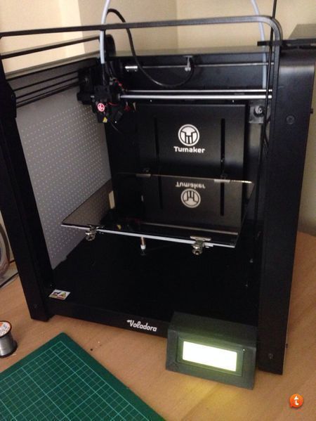 LCD Box for Tumaker Voladora V2 Free 3D print model_1