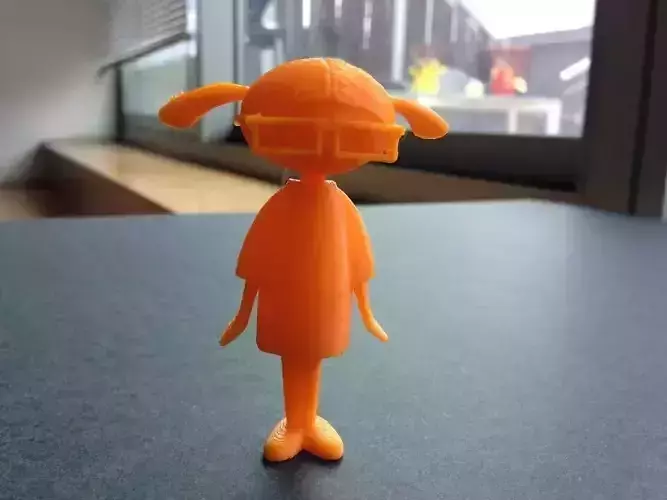 Carla from LEO the Maker Prince MINIATURE