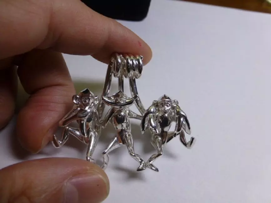 Three wise monkeys  3D print model_0