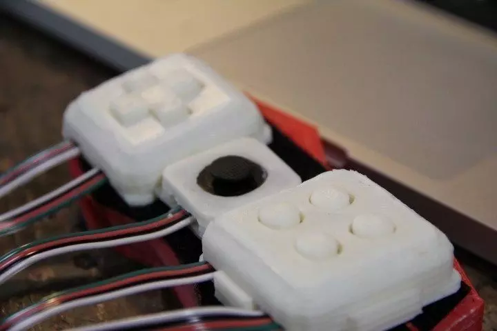 4 button box enclosure for 6mm momentary switches Free 3D print model