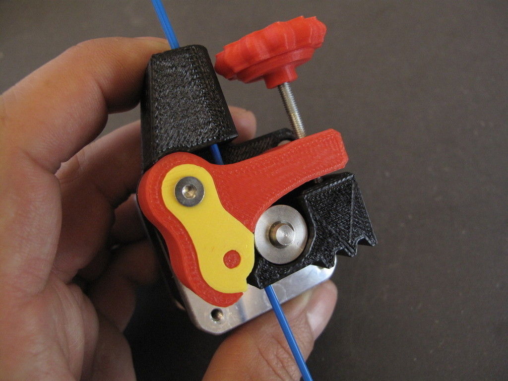 Adjustable Extruder Drive Block Upgrade for Replicator 2X Free 3D print model_1