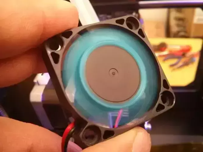 Cooling fan replacement blades