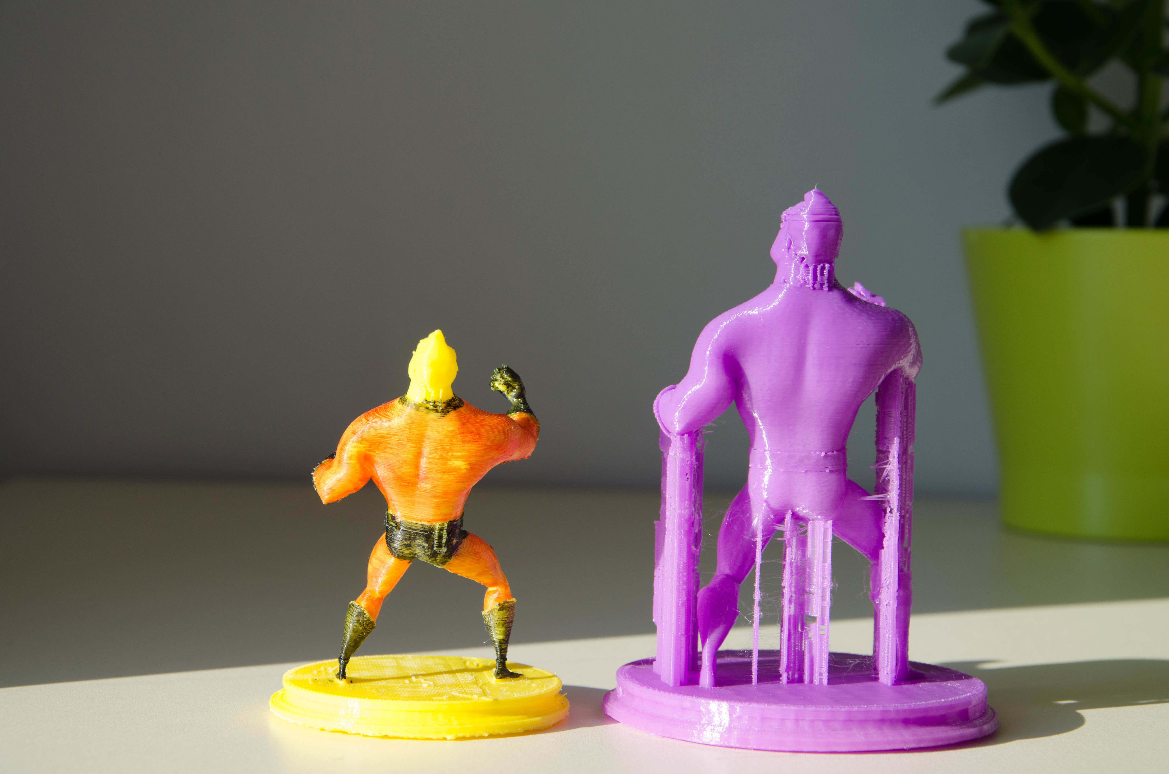 Mr Incredible Printable pose 1 3D print model_7