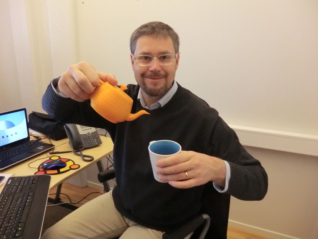 FFF 3D-printable Utah Teapot with separate lid Free 3D print model_4