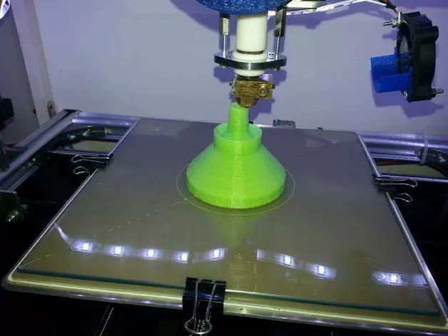 Funnel printer with object Free 3D print model_0