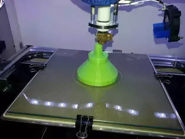 Funnel printer with object