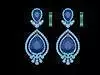 Earing pair of earrings with sapphires and diamonds