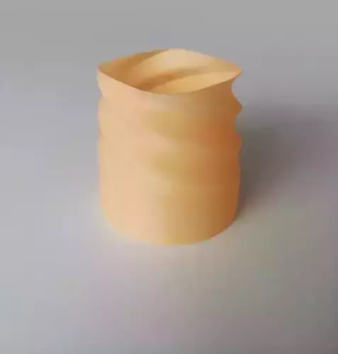  Simple Twisted Vase 5