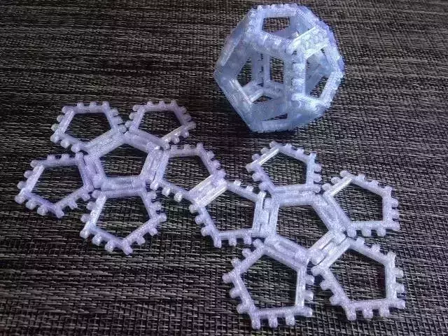 Customizable hinge snap Dodecahedron net