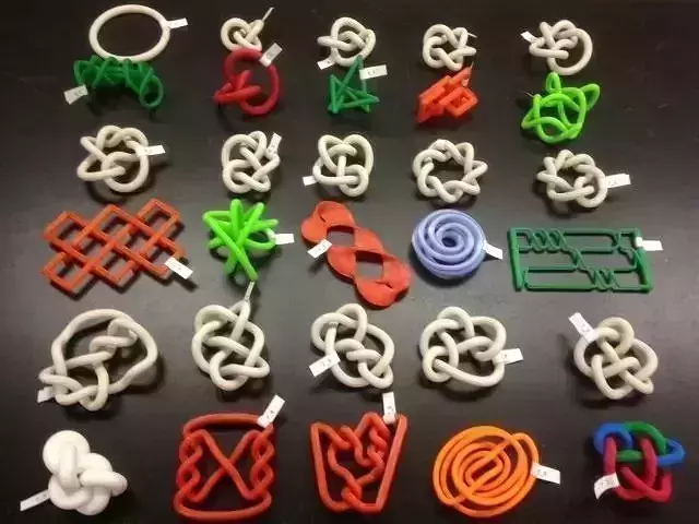 3D-printed Conformations of Knots through 7 Crossings  Free 3D print model