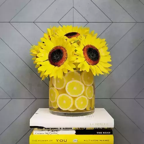 Sunflower sunflowers in glass vase