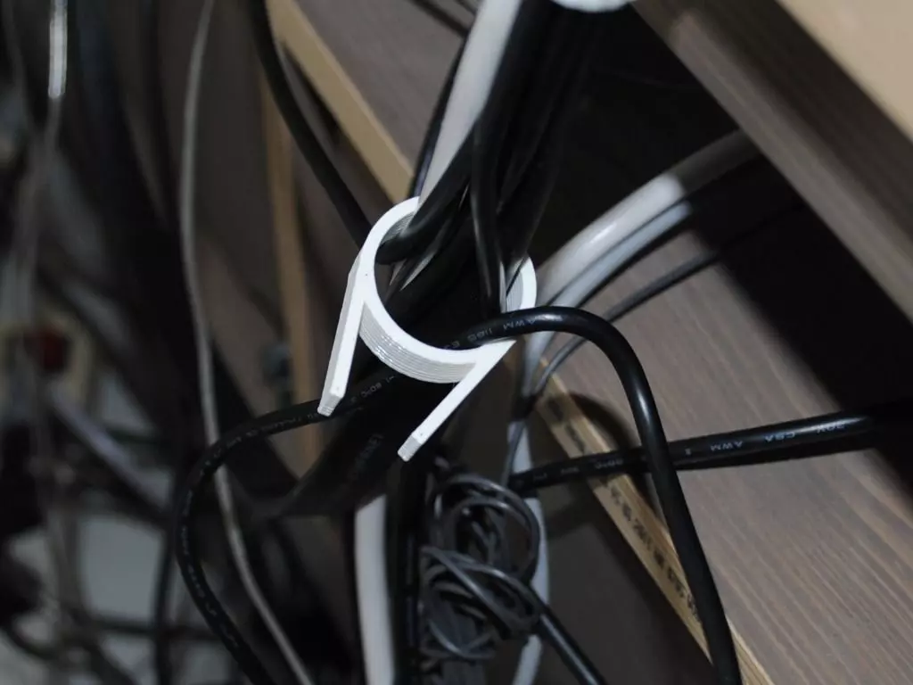 Parametric Cable Clamp Free 3D print model_0