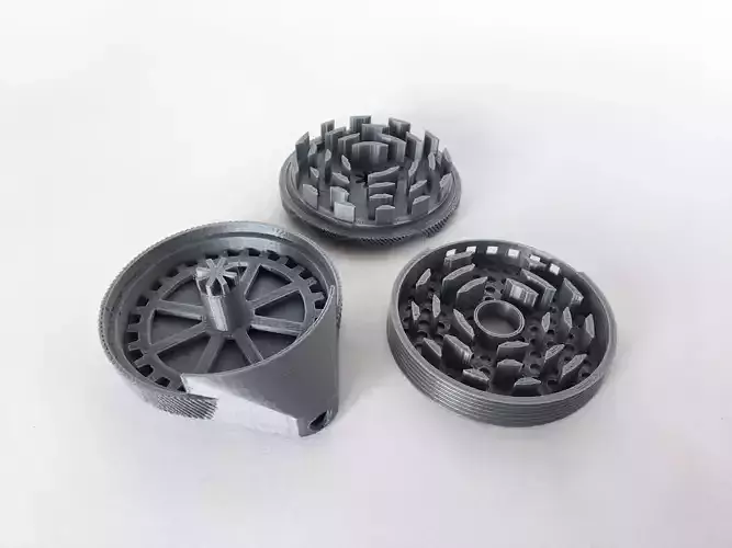 039a - Self-Cleaning Herb Grinder - 