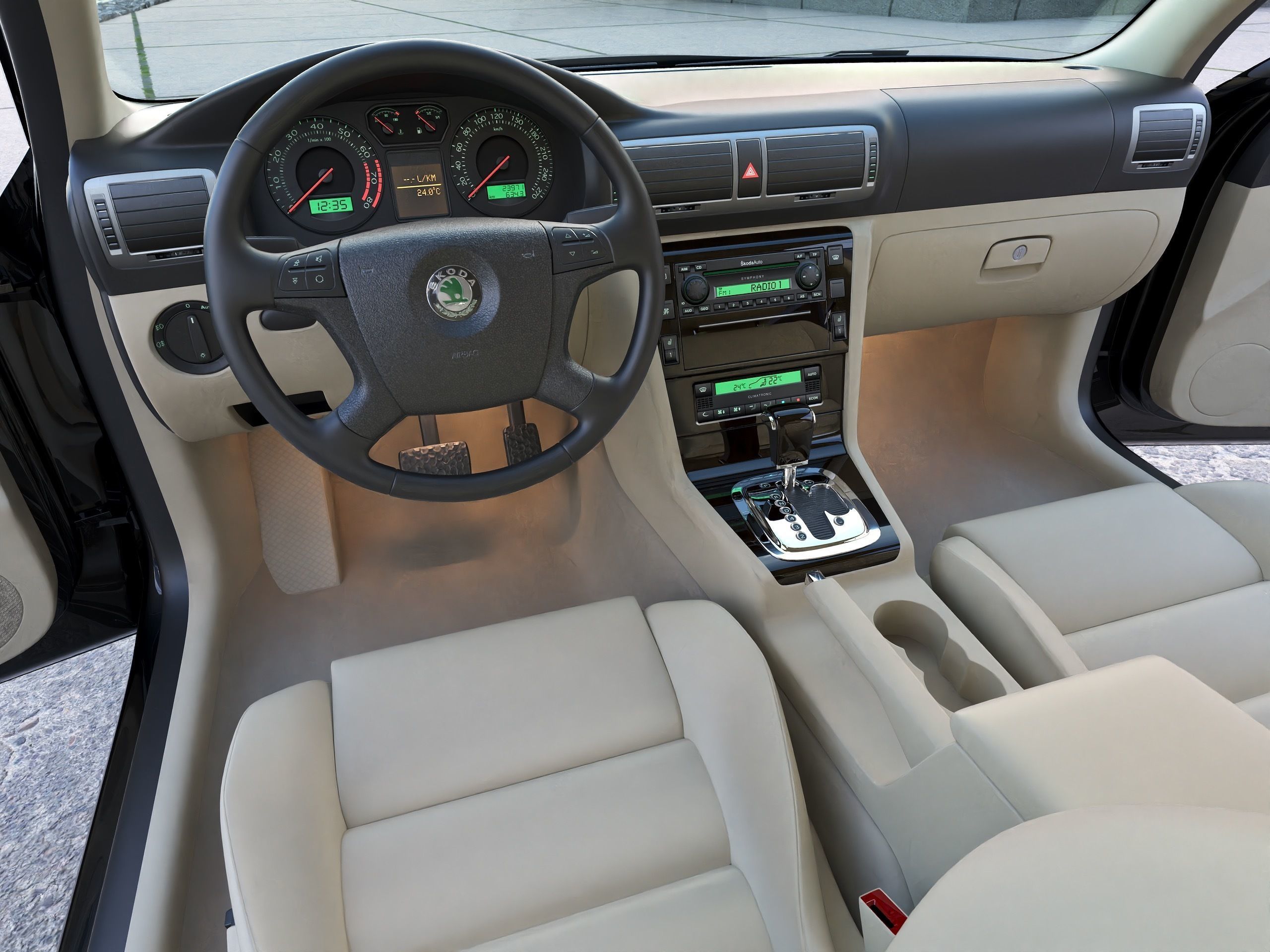 Skoda Superb 2006 3D model_8