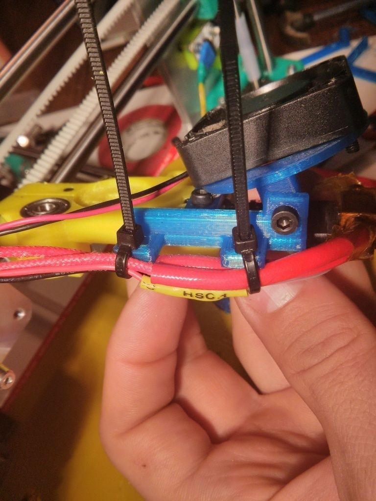 Halfmoon-Fan holder Free 3D print model_5