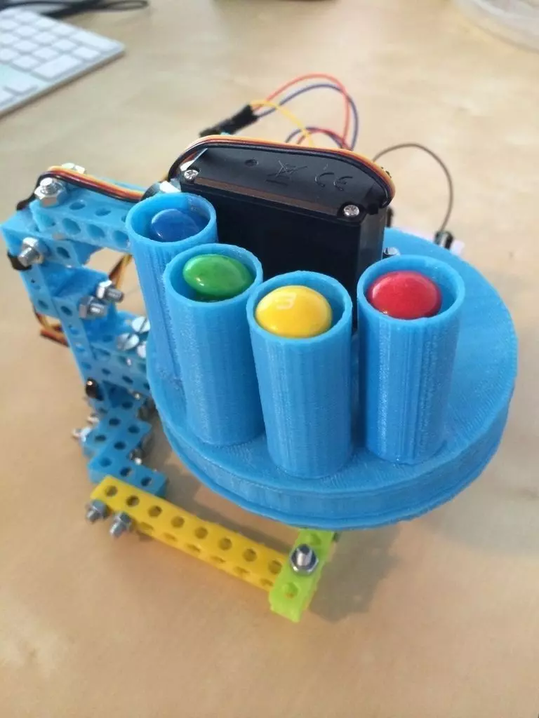 Automatic pill dispenser Free 3D print model_0