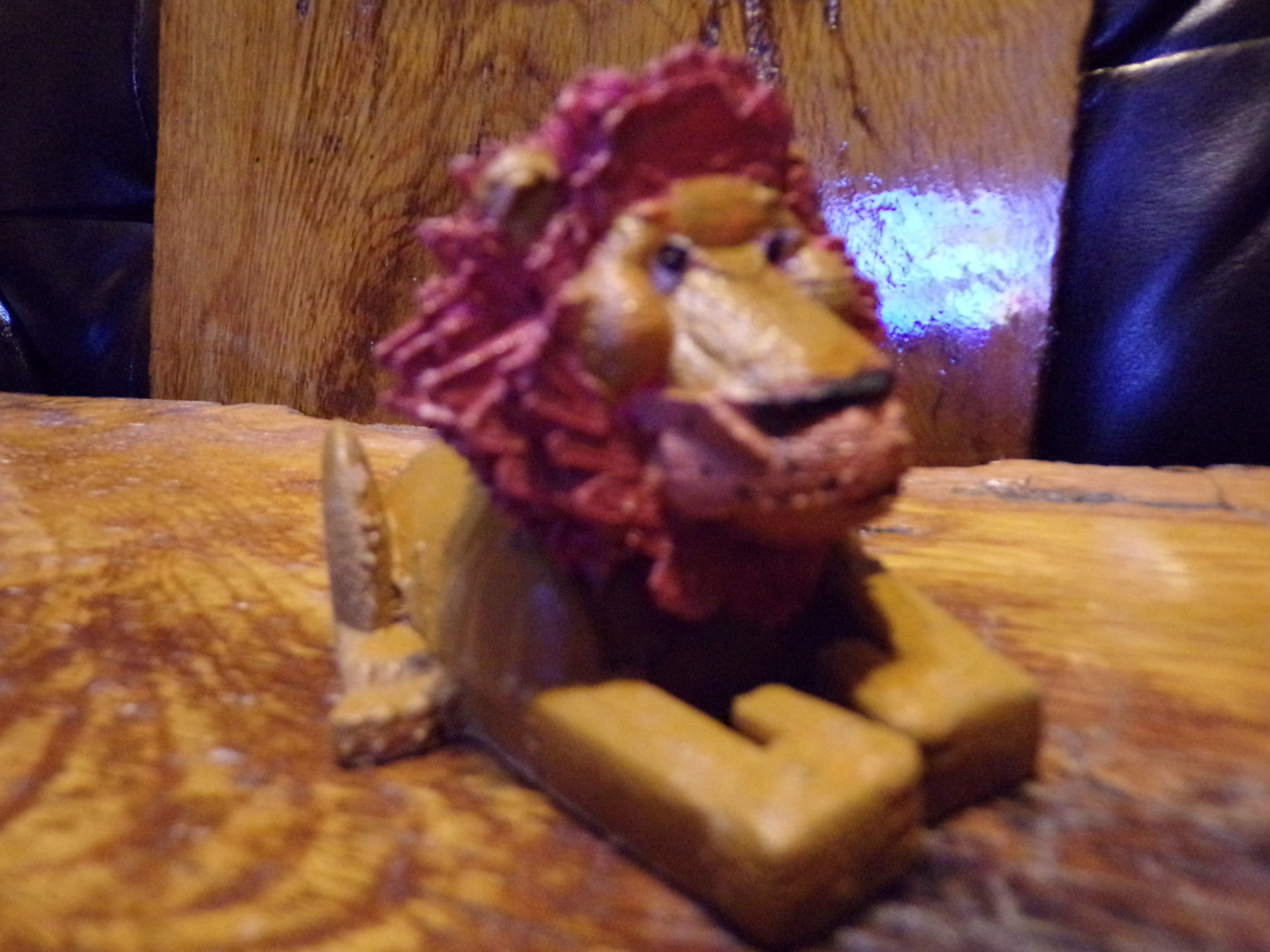 Lion Phone Stand 3D print model_1