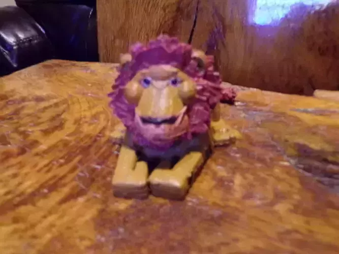 Lion Phone Stand 3D print model