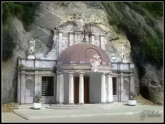 Sant Emidio alle grotte Temple