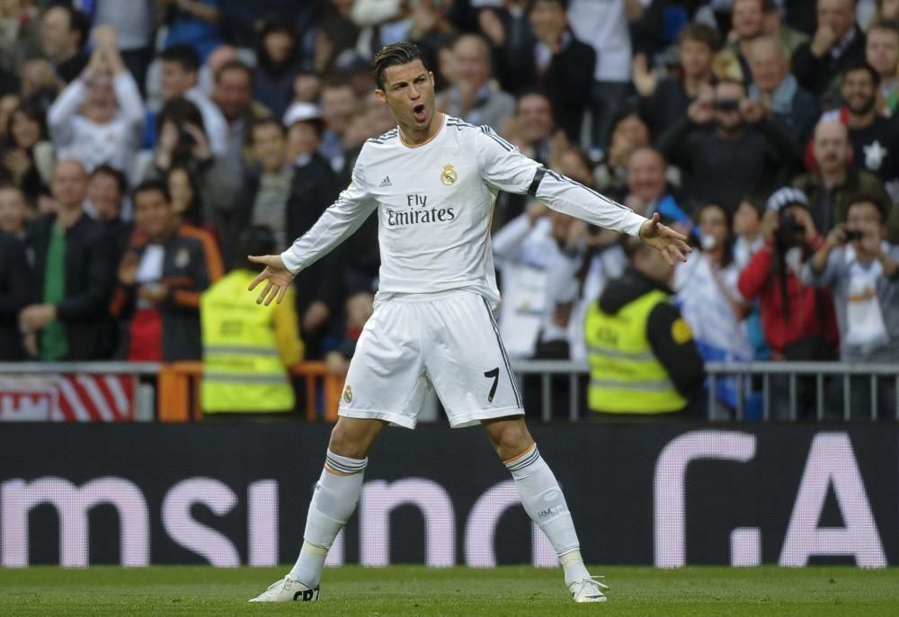 Cristiano Ronaldo Celebration 3D sculpture 3D print model_6