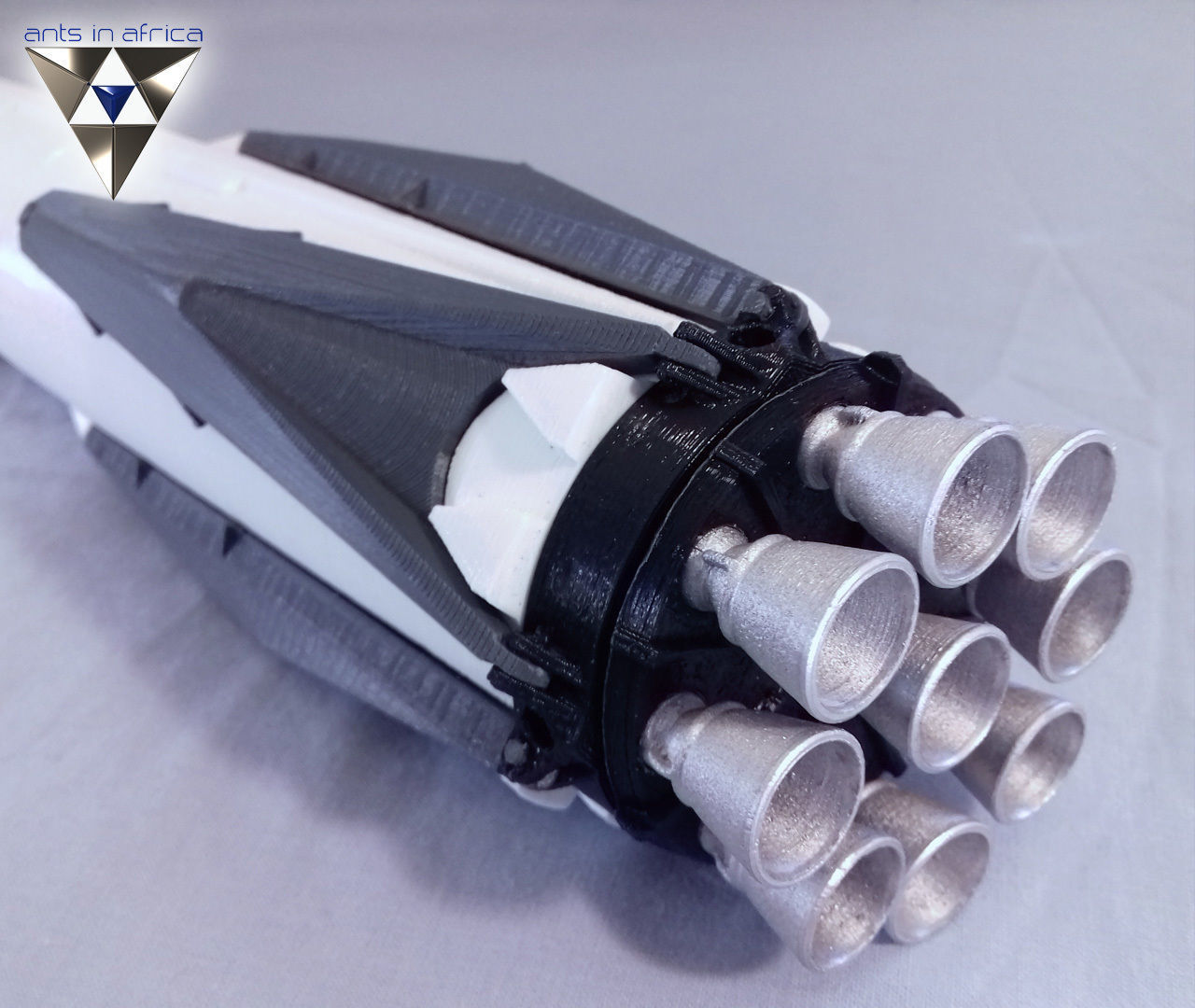 Falcon Heavy and Falcon 9 3D print model_9