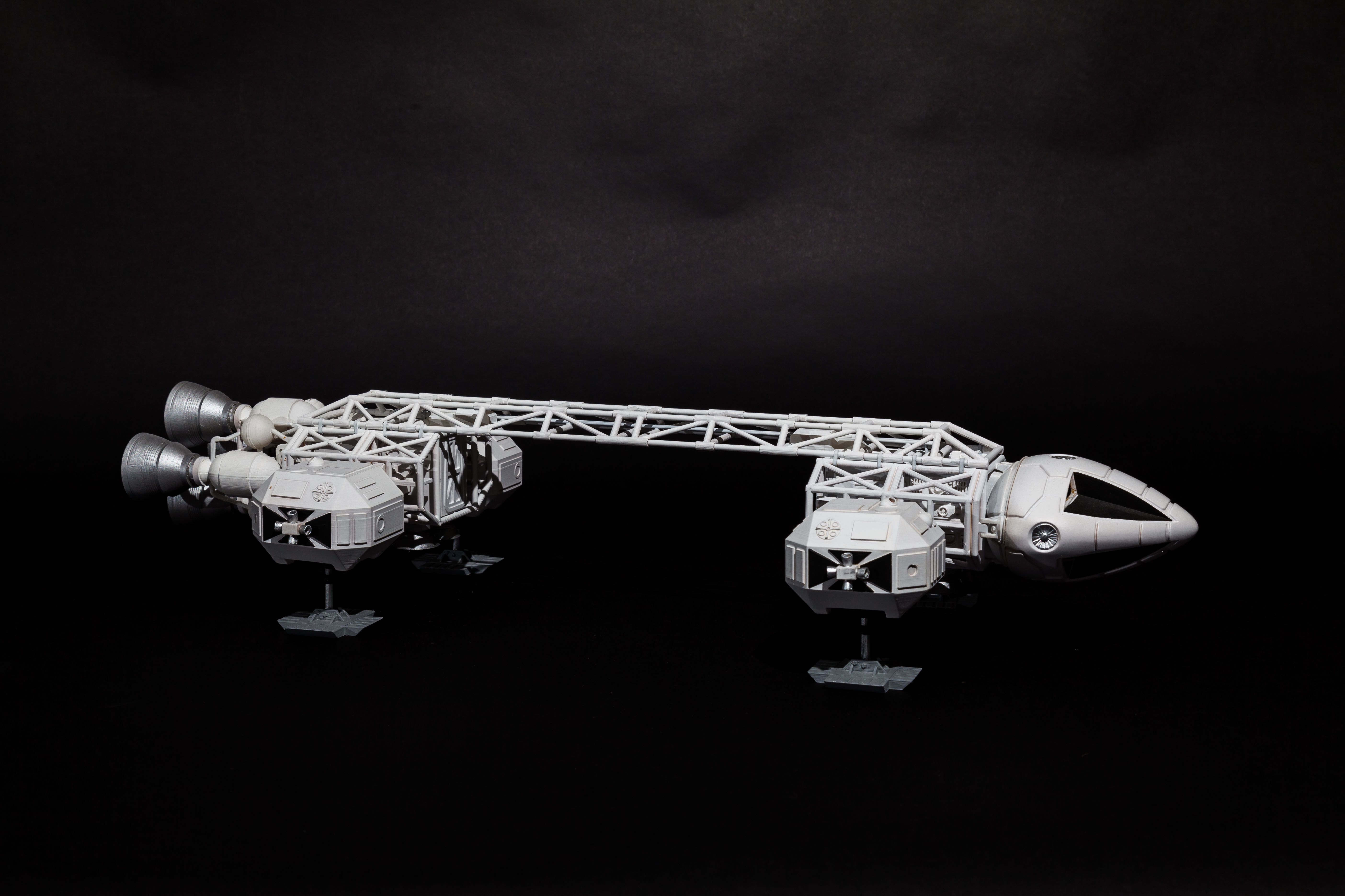 Space 1999 Eagle Transporter 3D print model_1