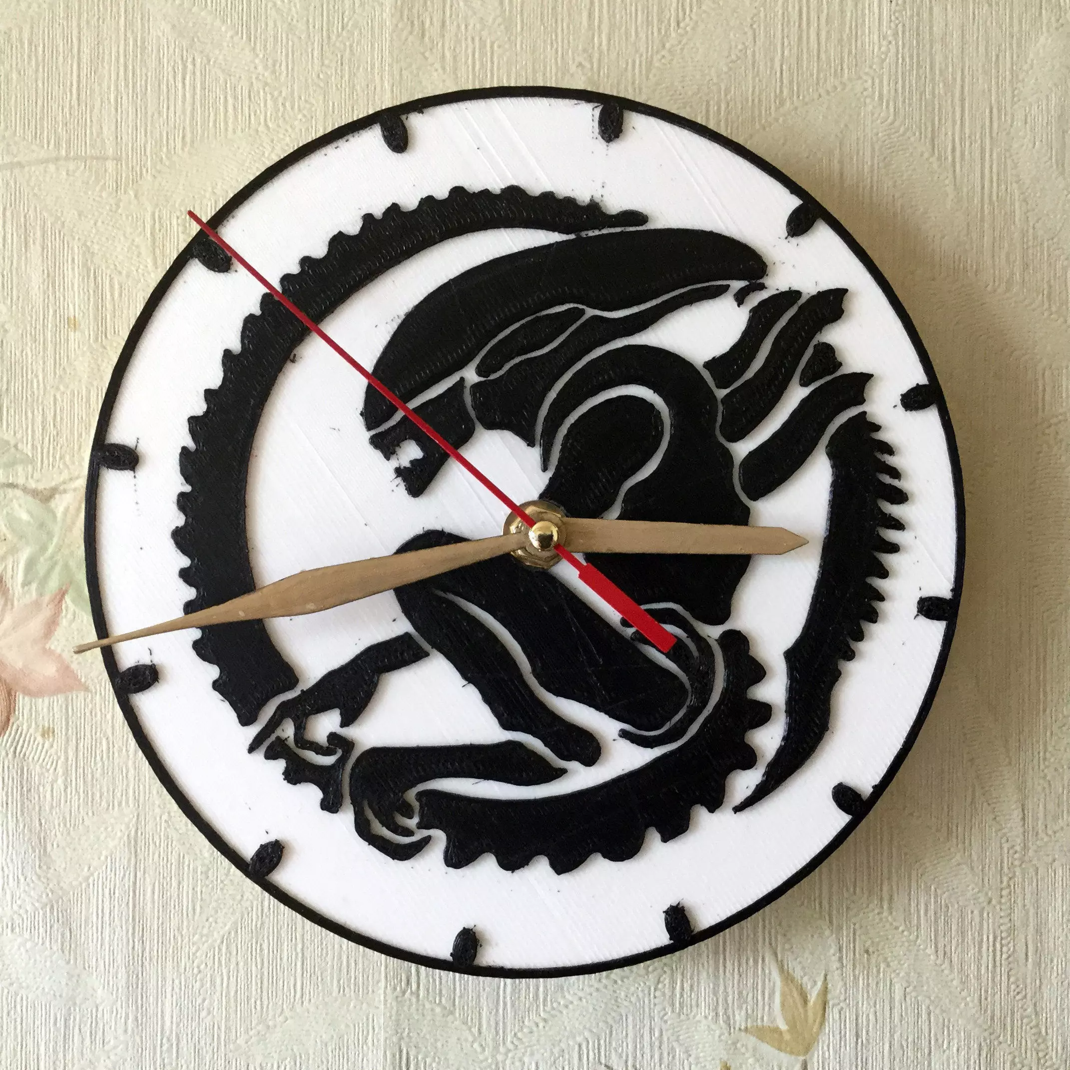 Wall clock ALIEN 3D print model_0