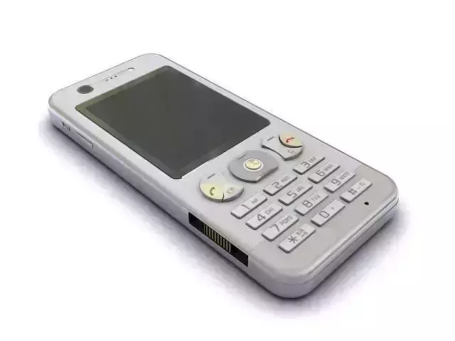 Cell phone with keyboard