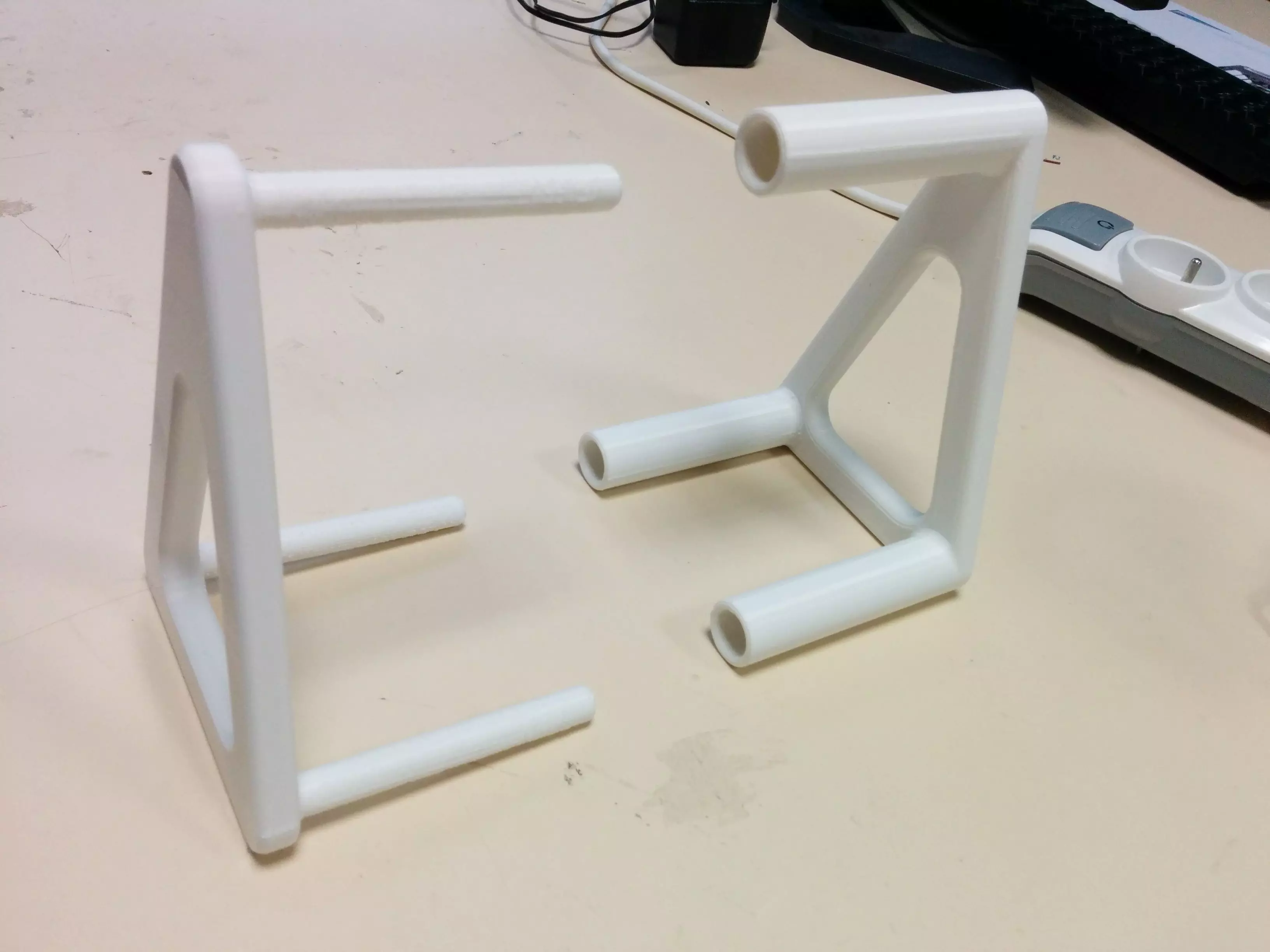 Simple spool holder Free 3D print model_0