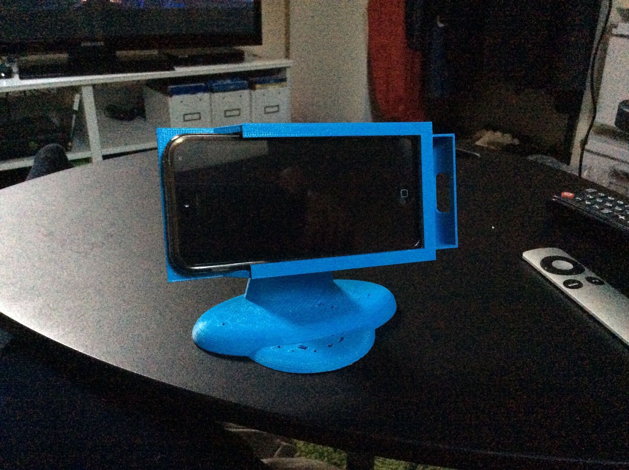 Dual Mode iPhone 5 and 5S Desktop Mount 3D print model_1