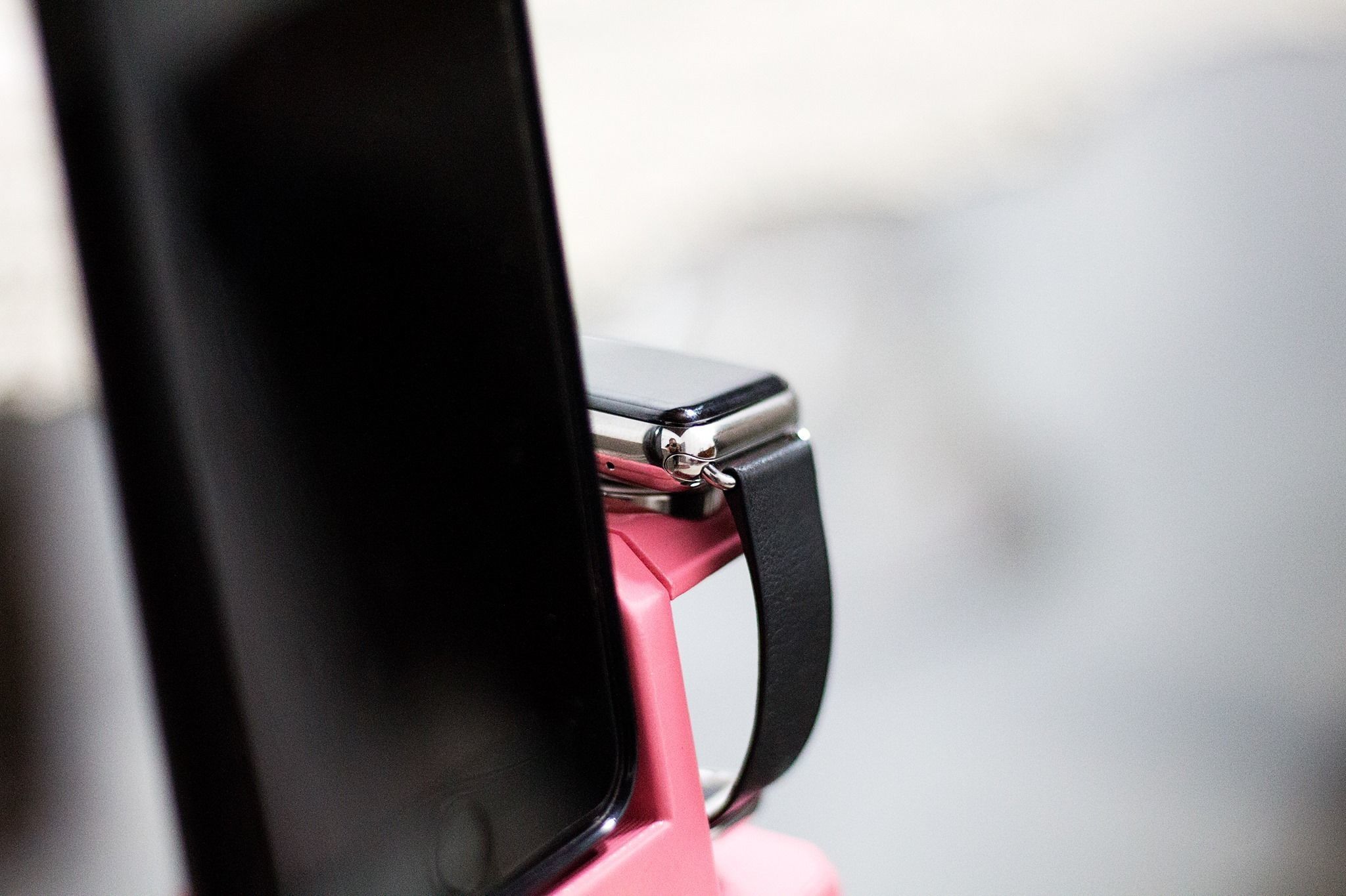 Modern Iphone and Apple Watch Dock 3D print model_3