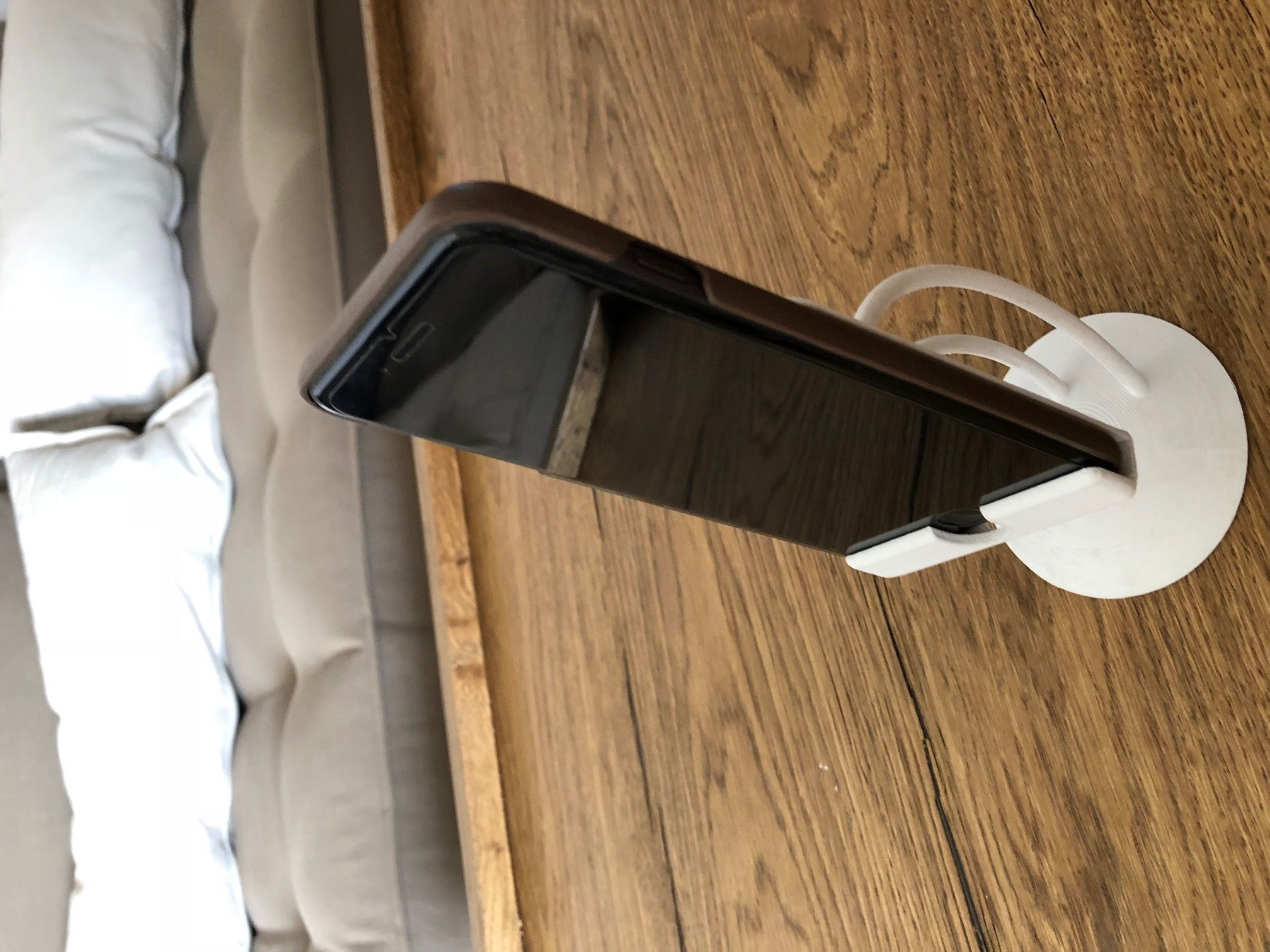 Iphone 8 plus stand 75deg universal phone stand large models 3D print model_5