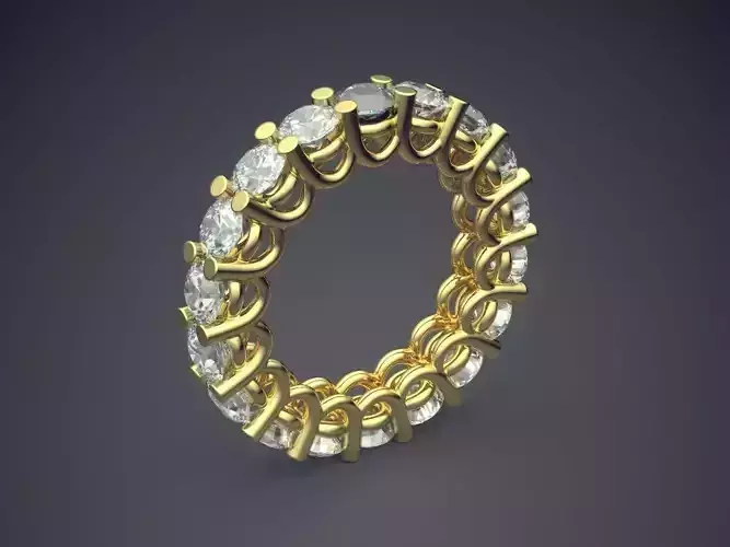 Luxurious Golden Engagement Ring Diamonds