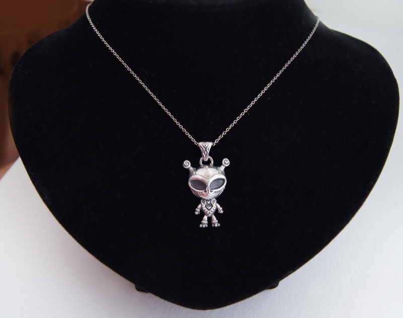 Alien pendant necklace printable jewelry model 3D print model_6