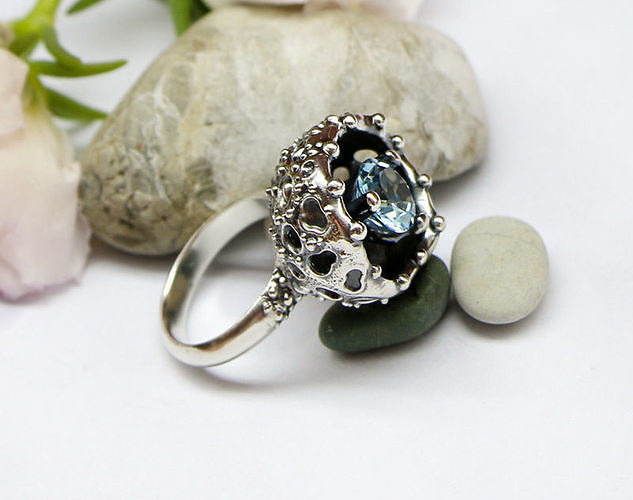 Ring with a round stone printable jewelry model 3D print model