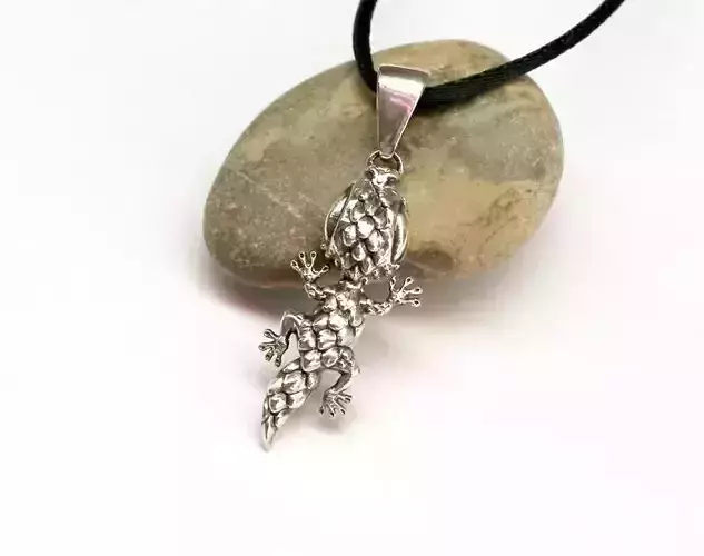 Lizard pendant necklace printable jewelry model