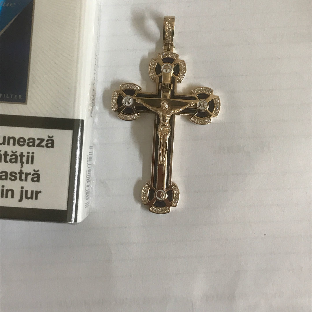 cross gold pendant with diamonds 3D print model_2
