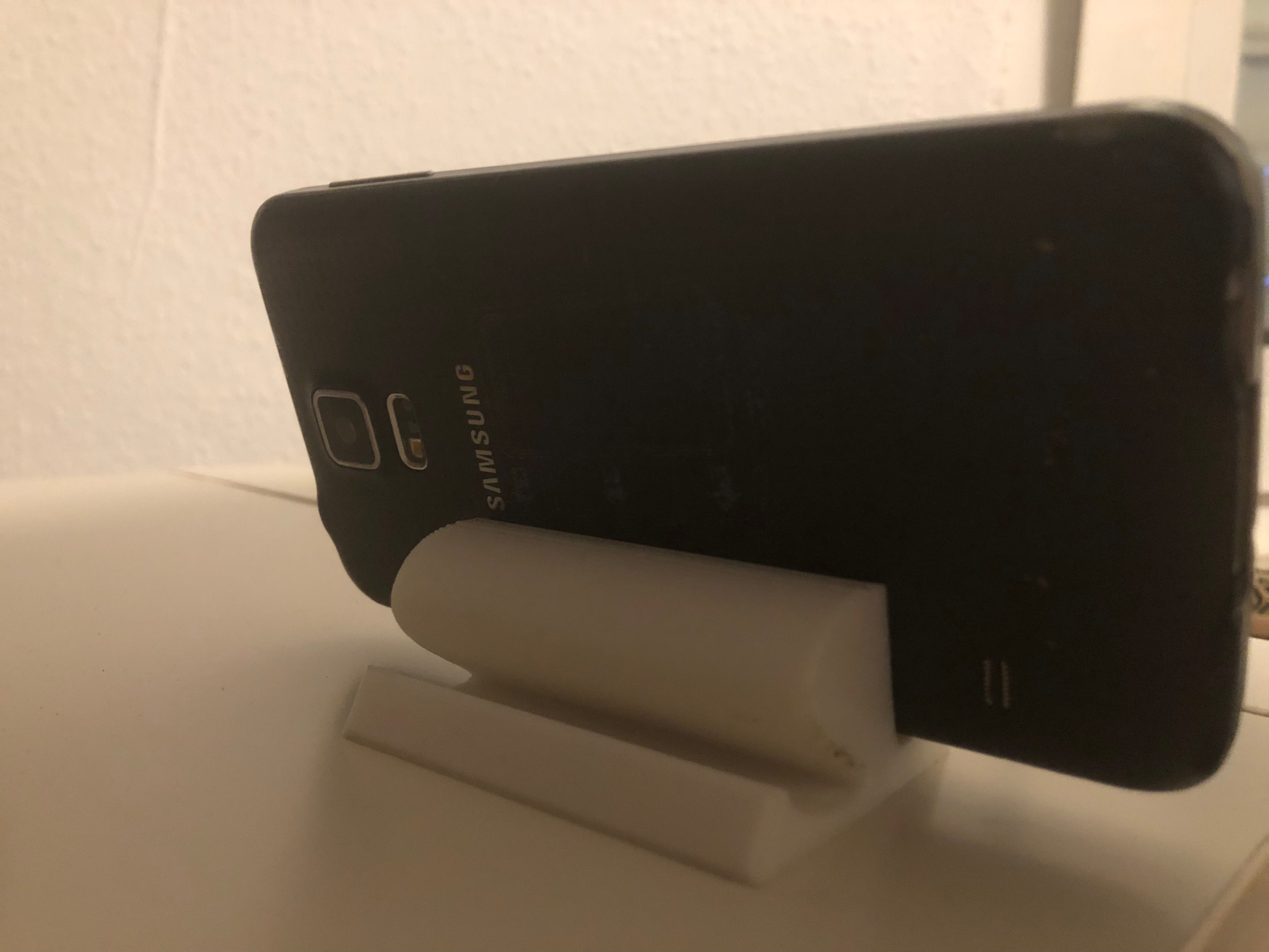 Smartphone Holder Modern Design 3D print model_3